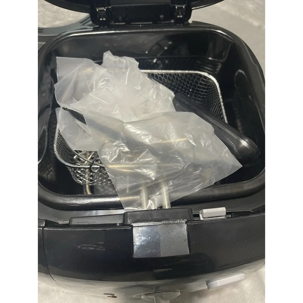 Hamilton Beach 35021 Deep Fryer With Cool Touch Black Pre owned